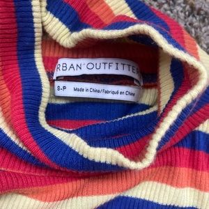 Urban outfitters size small multicolored striped long sleeve turtleneck uec